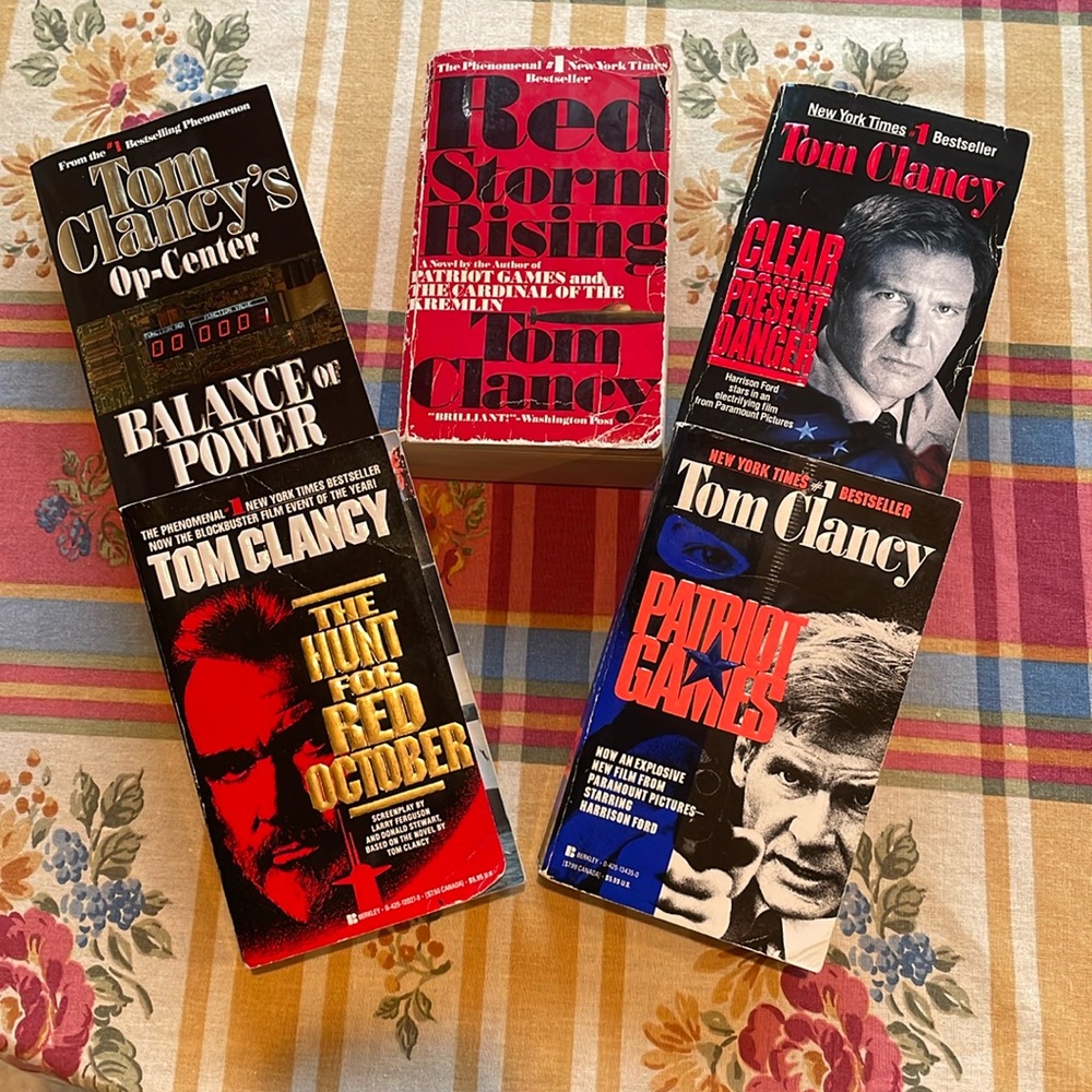 Tom Clancy Book Collection - Picture 1 of 6